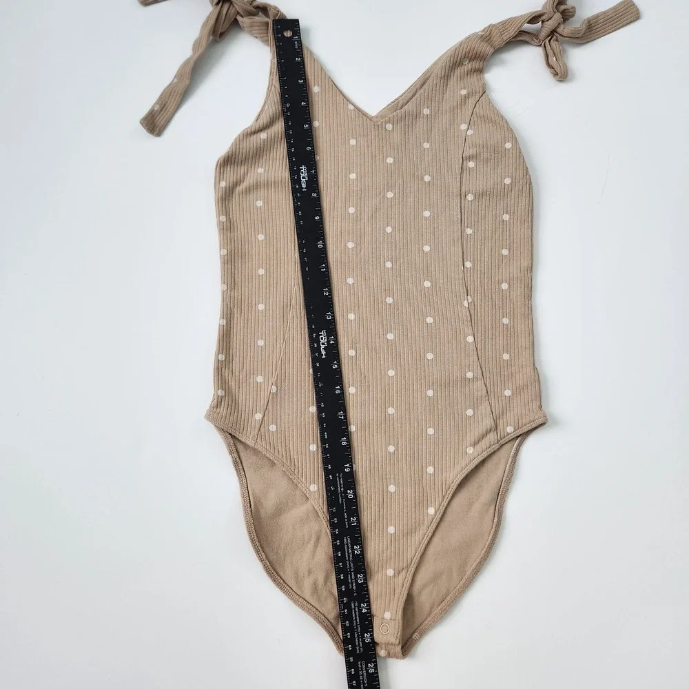 Old Navy Tie- Shoulder‎ v-neck rib knit bodysuit Women's Small - Picture 7 of 12